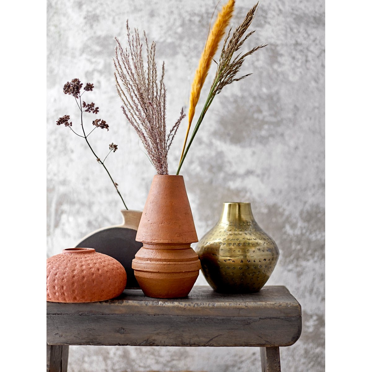Vases en terre cuite Nezha noir, BLOOMINGVILLE