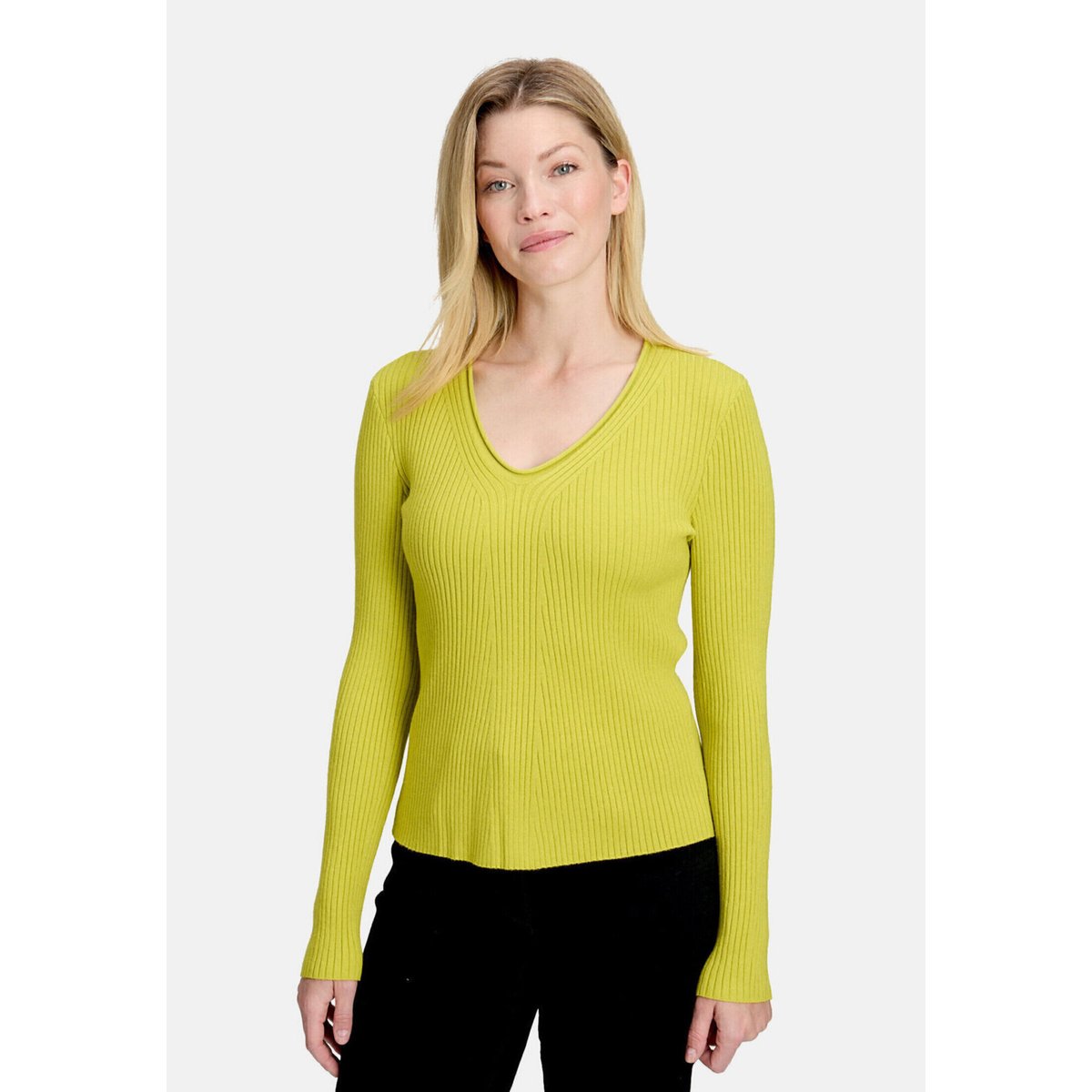Pull-over en fine maille de texture côtelée citronelle, BETTY BARCLAY