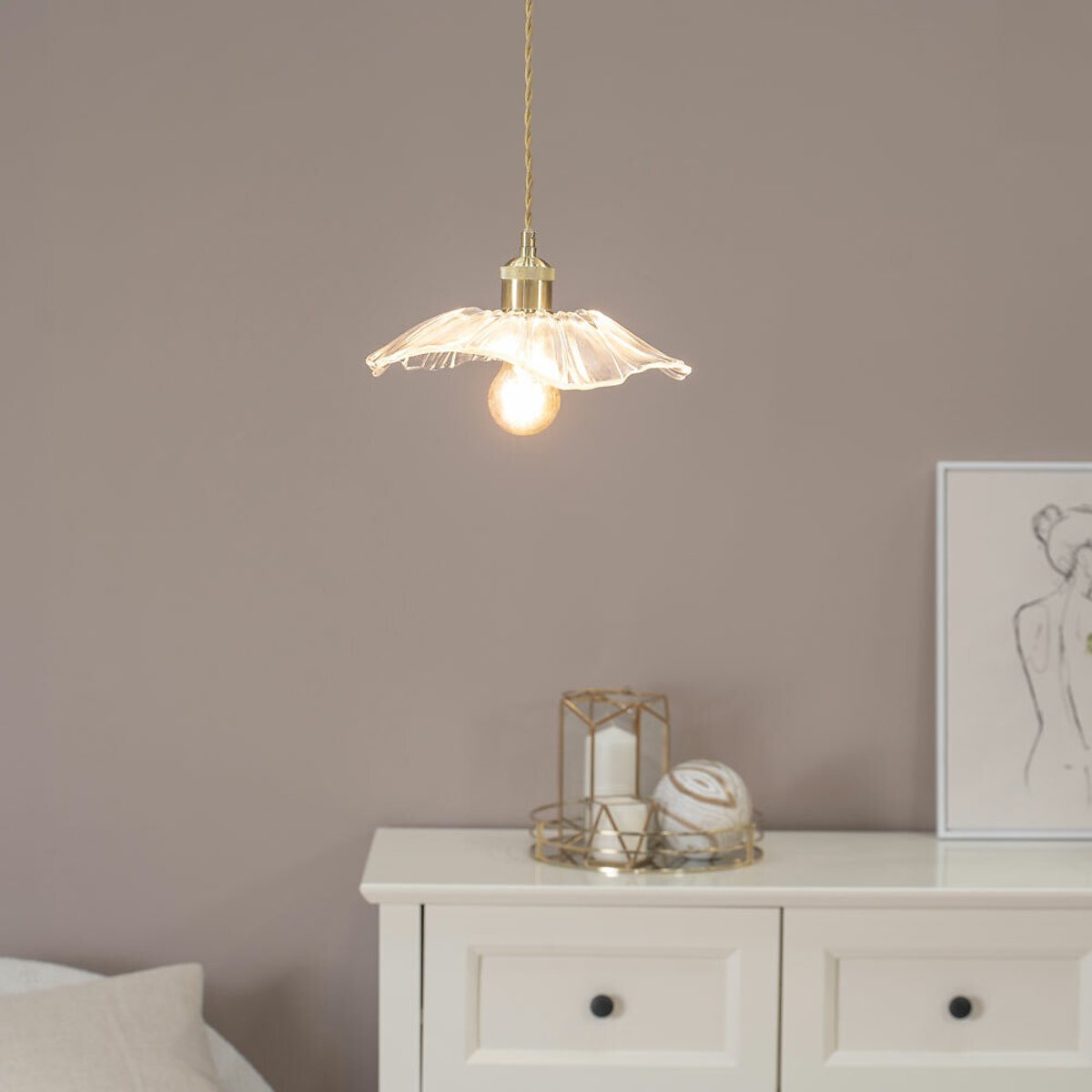 Carissa Glass Flower Pendant Light gold-coloured, SO'HOME