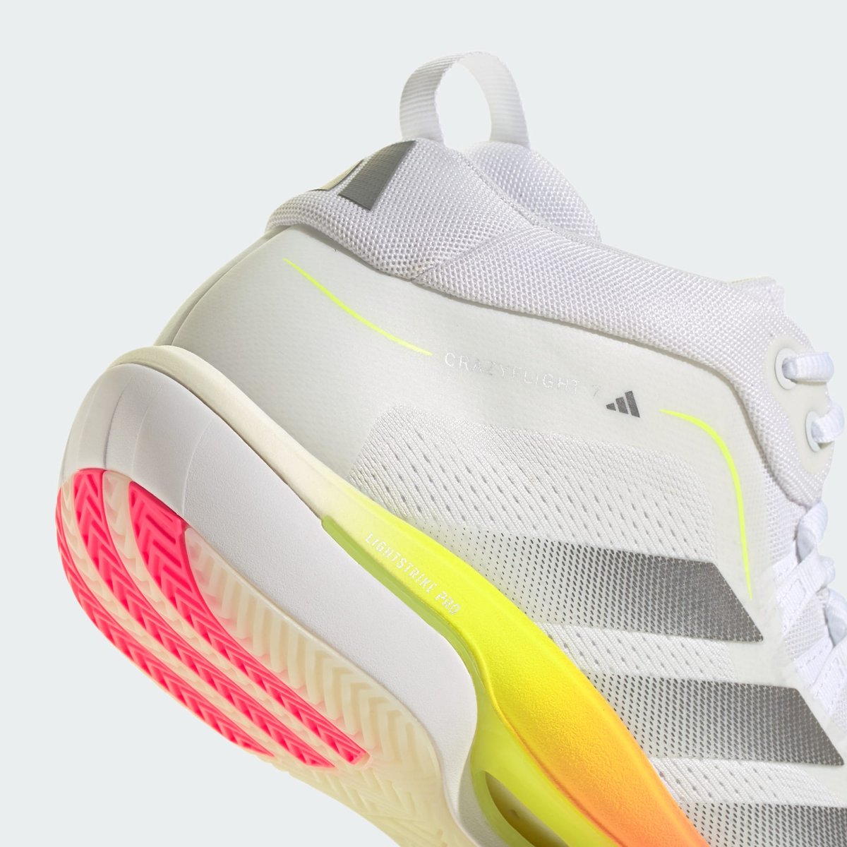 Chaussure Crazyflight 7 Chaussure Crazyflight 7 cloud white / cloud white / iron metallic, adidas Performance