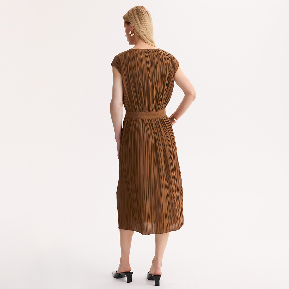 Robe plissée longueur midi sans manches bronze, ANNE WEYBURN