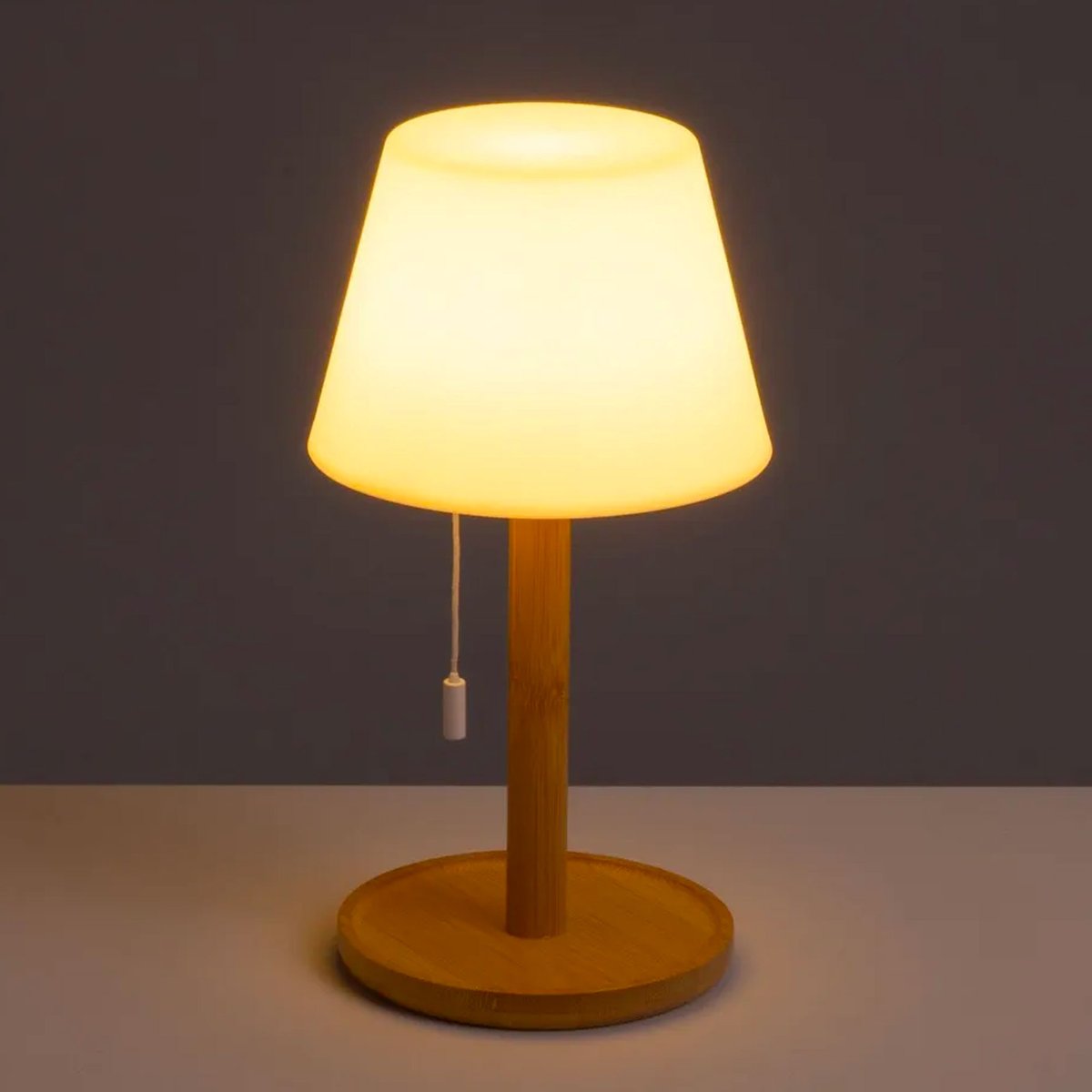 Lampe à poser bambou LED à tirette sans fil 15x15x28cm bois, WADIGA