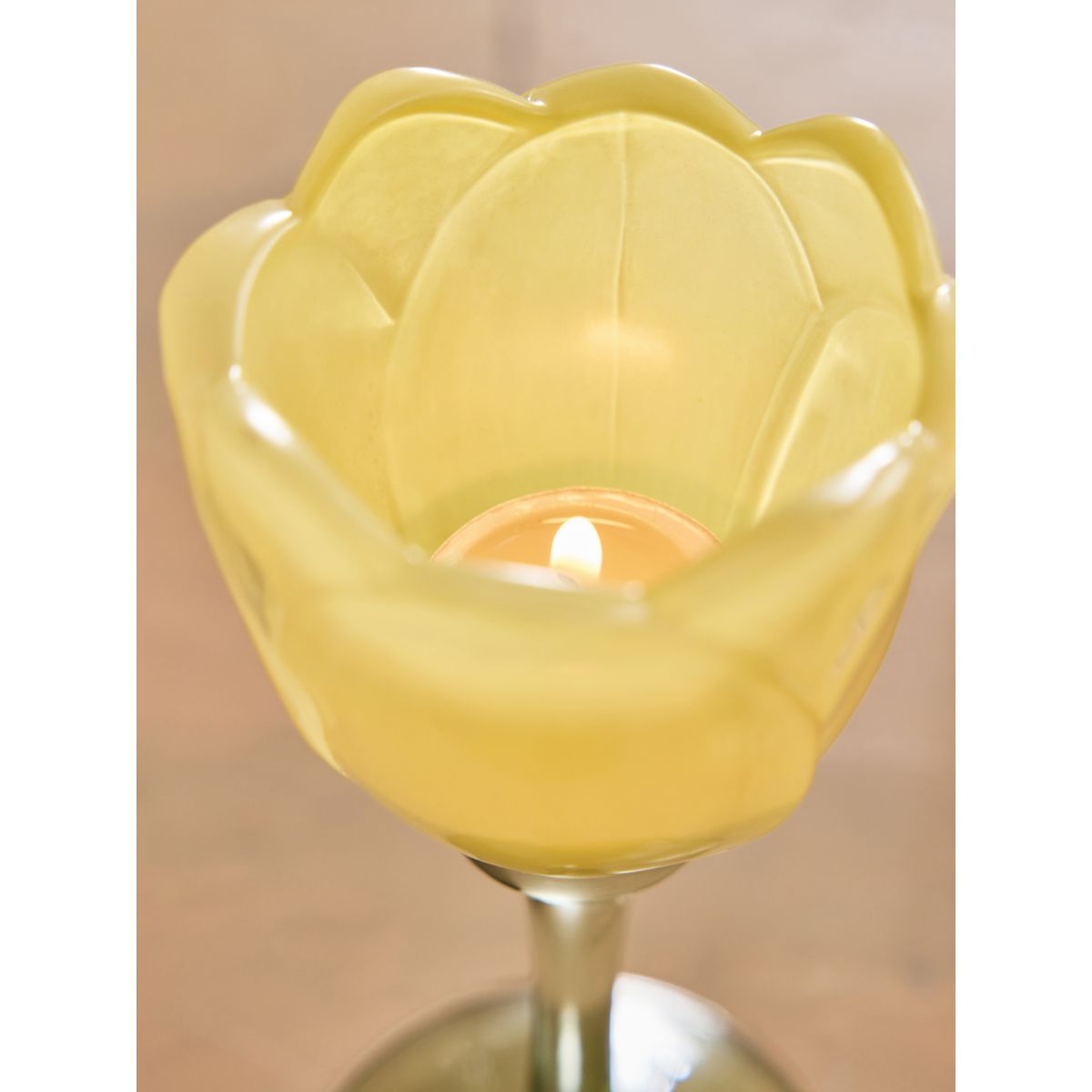 Porte-bougie chauffe-plat fleur en verre jaune, NEXT
