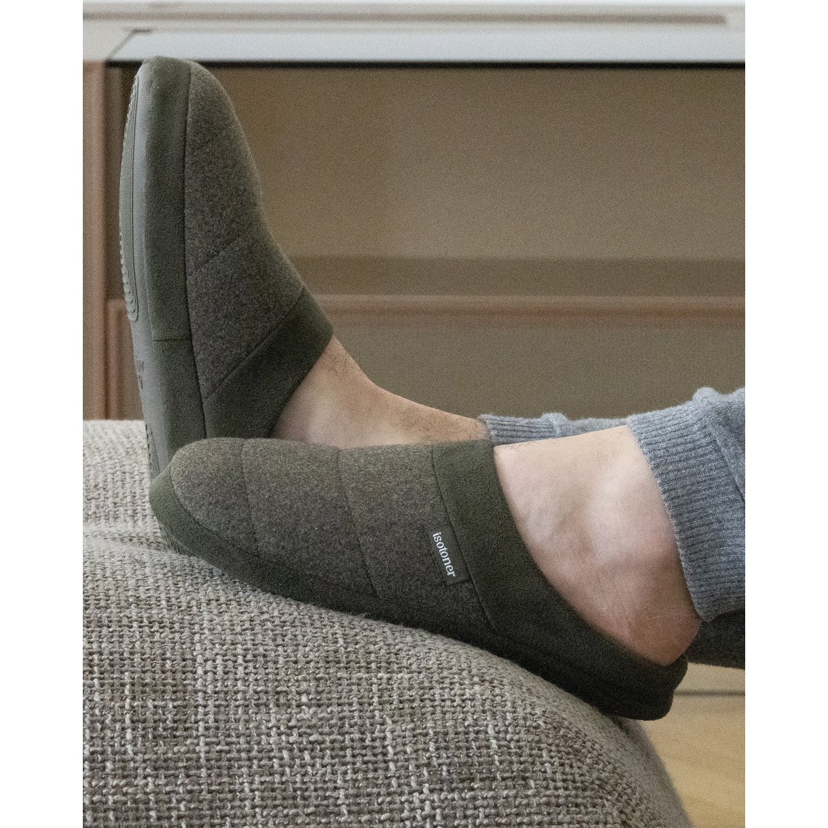 Chaussons extra-light Mules vert, ISOTONER