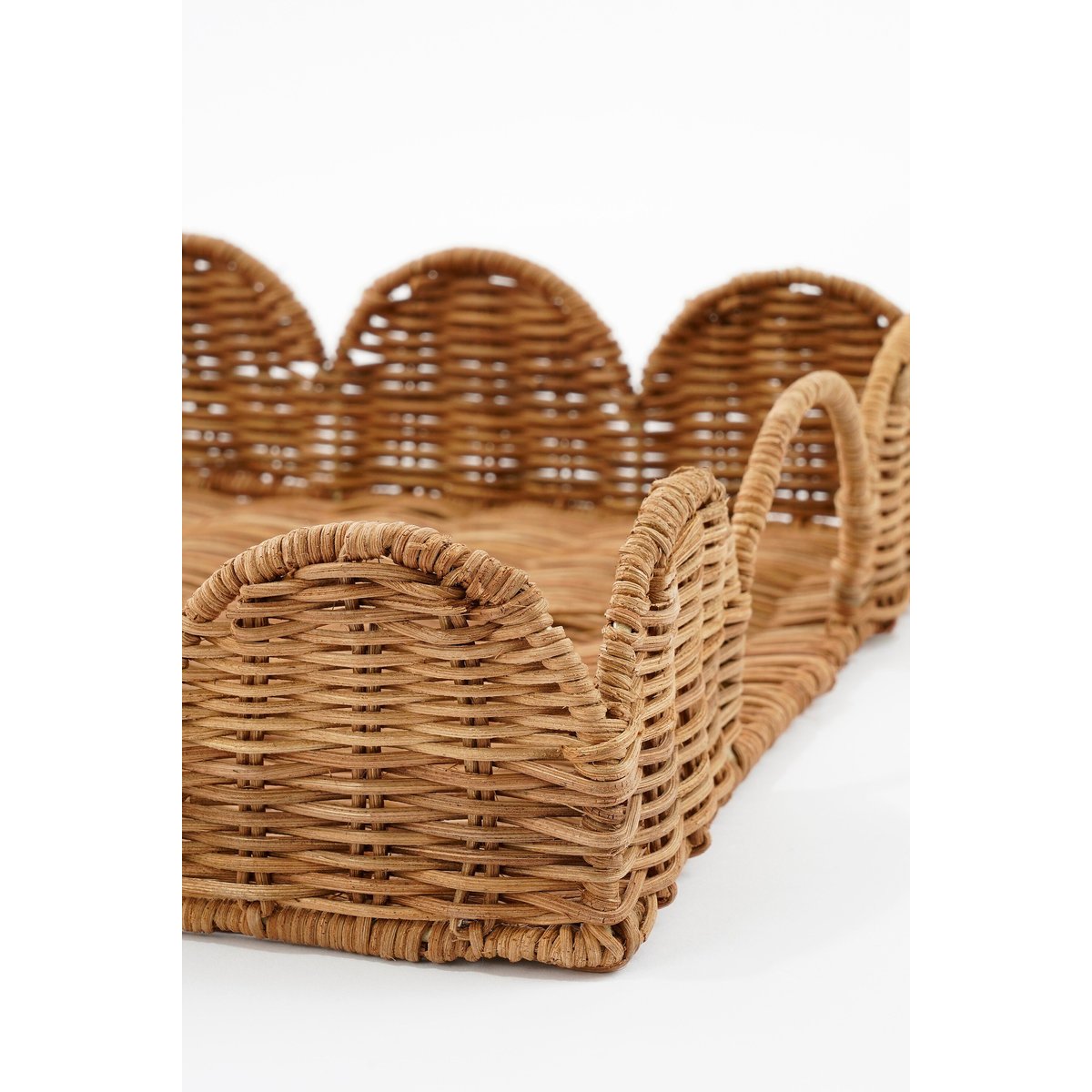 Lot de 2 plateaux en rotin tressé ELETA marron clair, MICA DECORATIONS