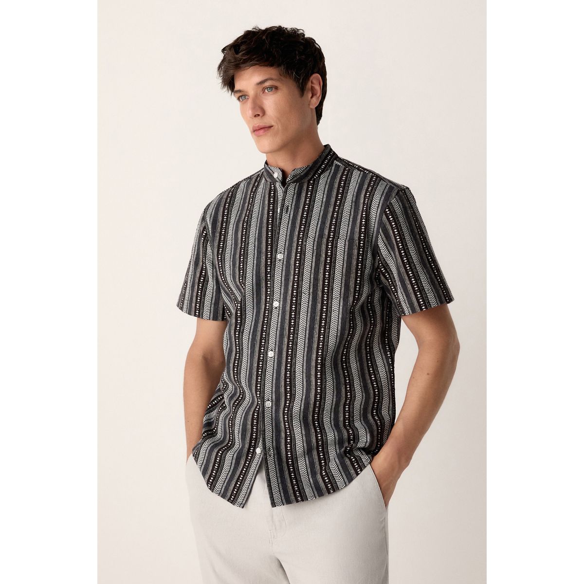 Chemise à manches courtes rayée texturée noir, NEXT