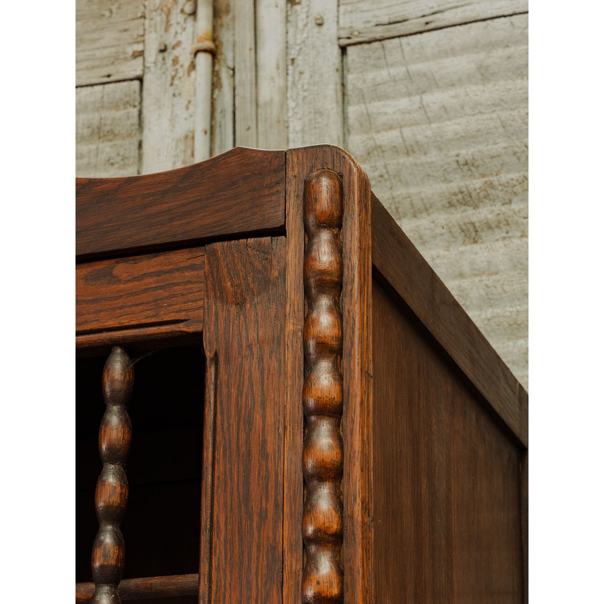 Armoire en bois Blandine N°493 - Bon état bois foncé, DEBONGOUT