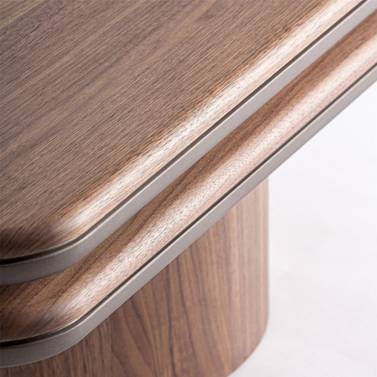 Table basse contemporaine en noyer noyer marron finition artisanale, RECOLLECTION
