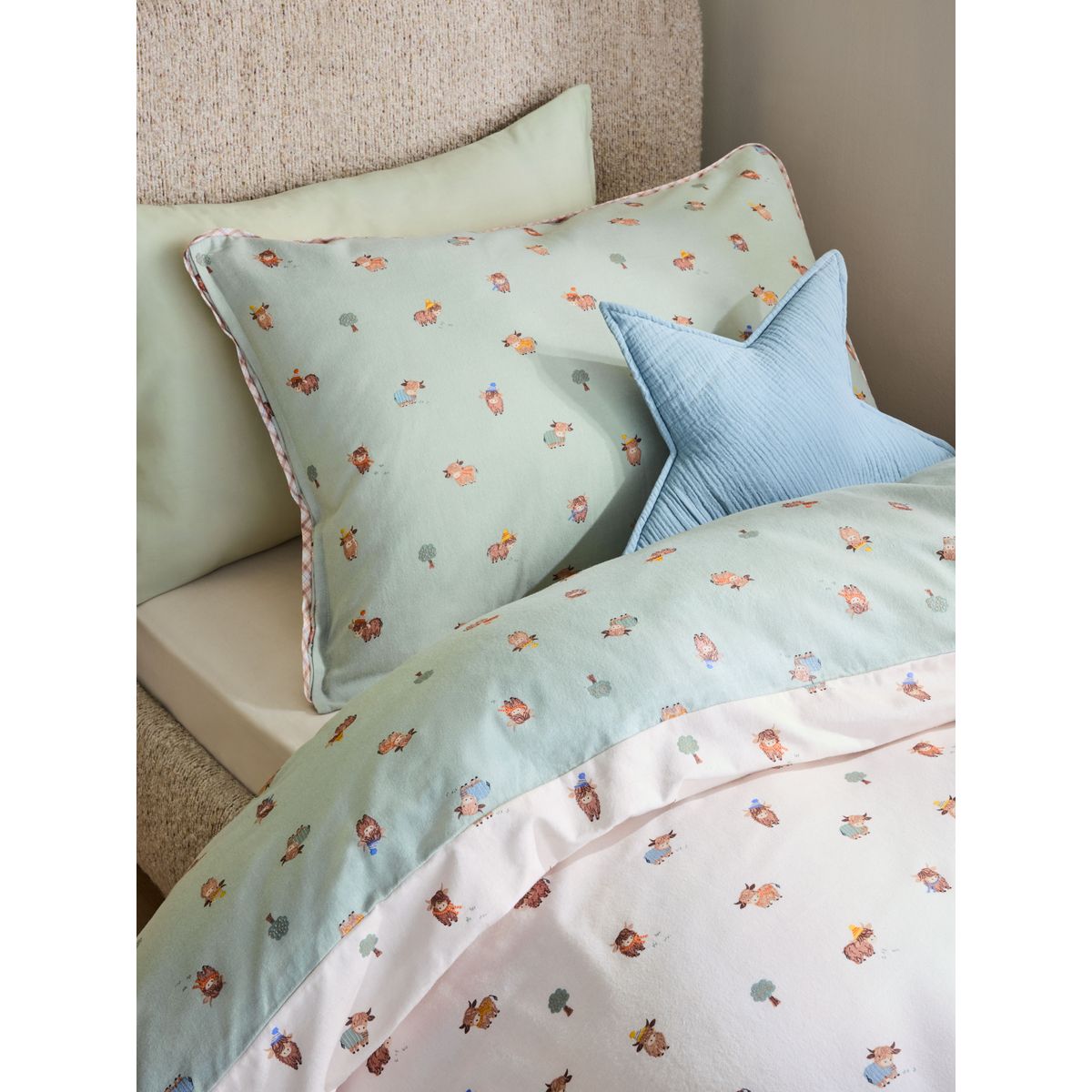 Parure housse de couette et taie d'oreiller coton brossé ultra-doux hamish la vache vert sauge, NEXT