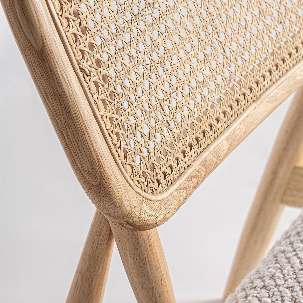 Fauteuil bohème en rotin et bois caoutchouc marron naturel et blanc cassé, RECOLLECTION