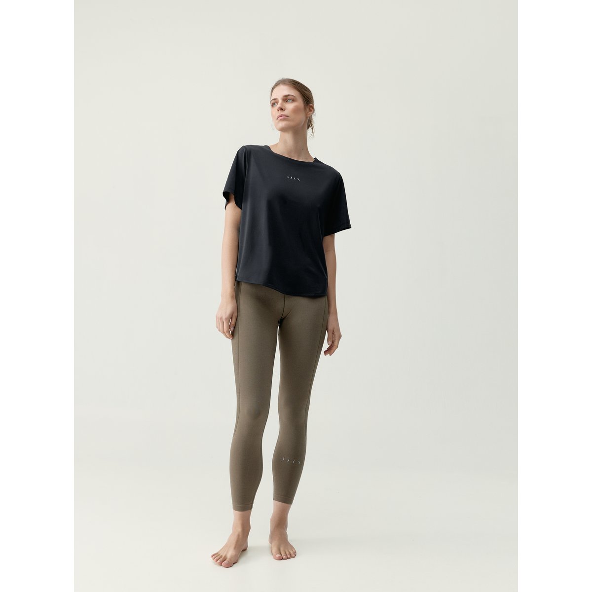 T-shirt de sport femme Bambu Manches courtes noir profond, BORN