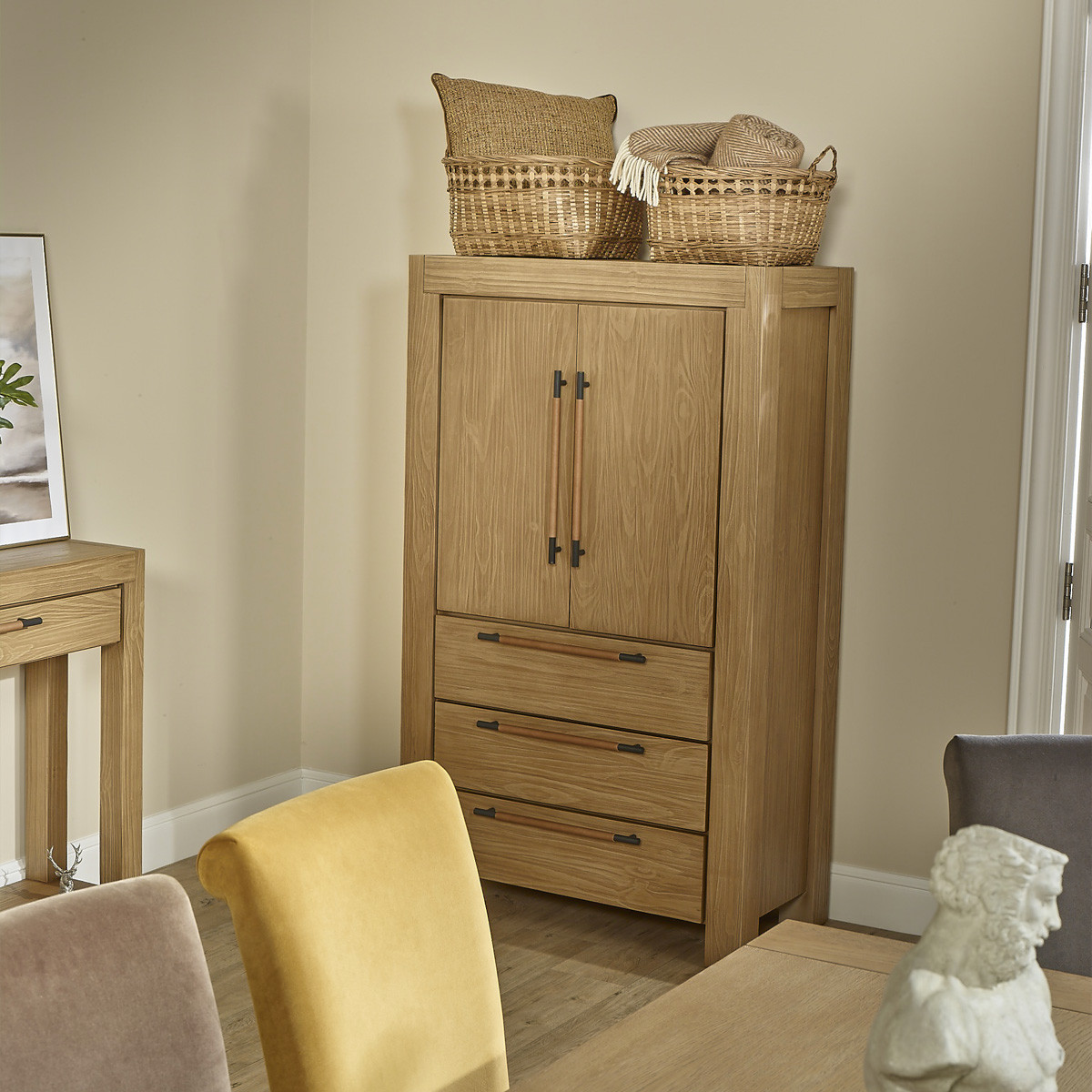 Armoire style contemporain, 2 portes, 3 étagères et 3 tiroirs MEGÈVE marron, ROBIN DES BOIS