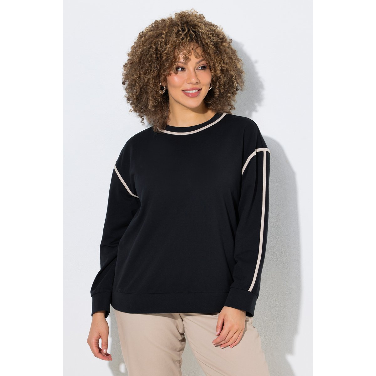 Sweat-shirt coupe Classic Fit noir, ULLA POPKEN