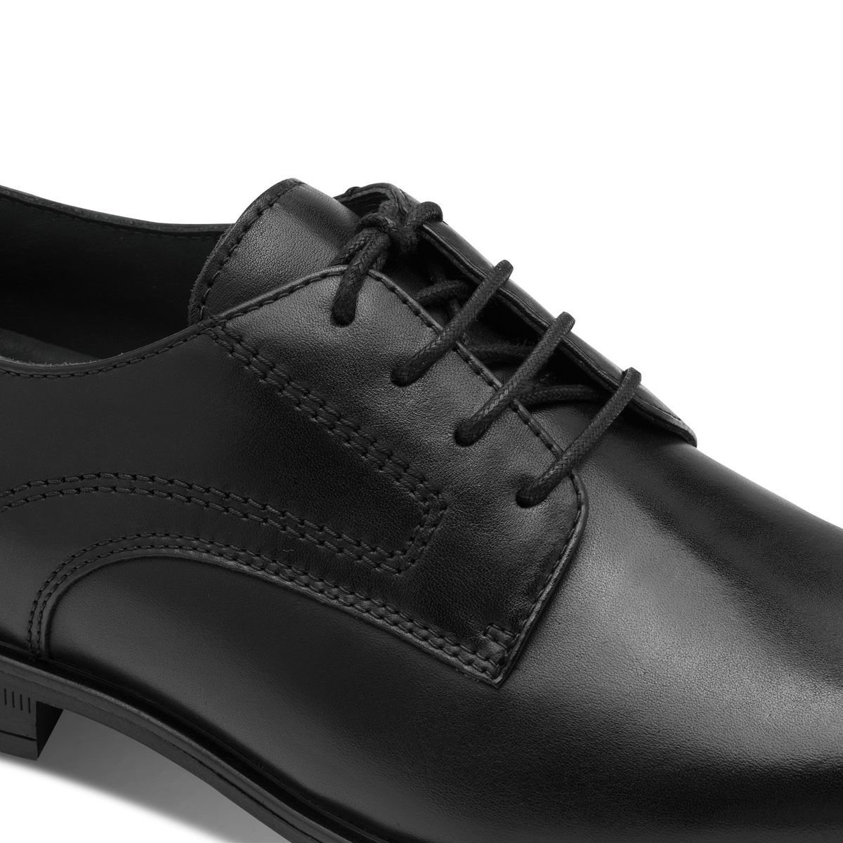 Derbie en cuir noir, TAMARIS
