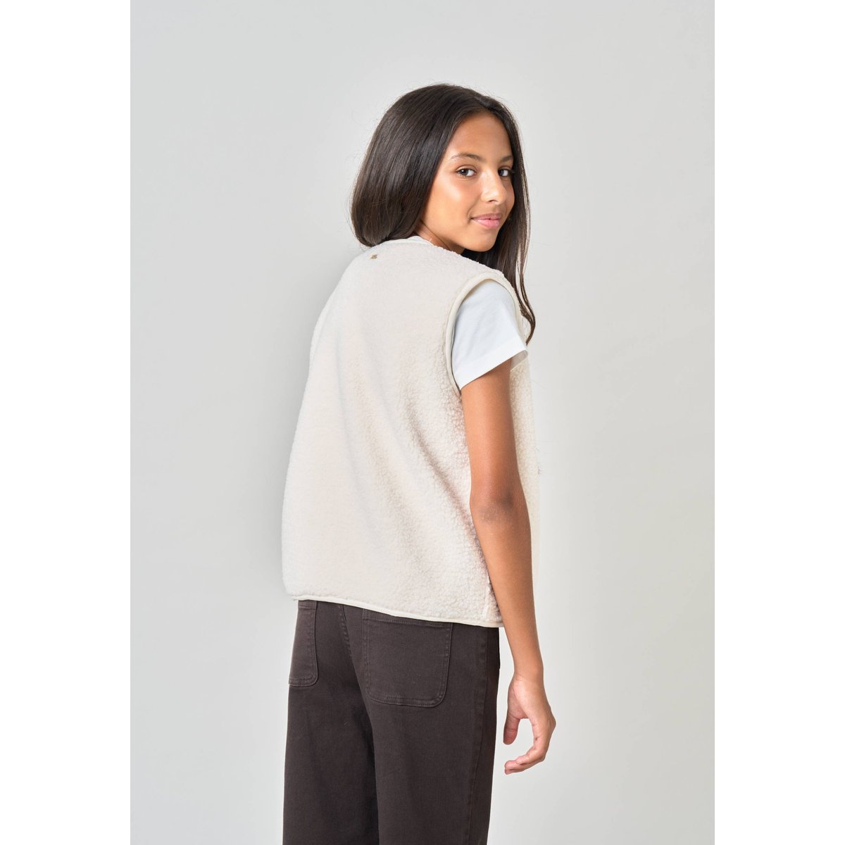 Gilet sans manches fille au toucher doux et texturé OLERA cream, DEELUXE
