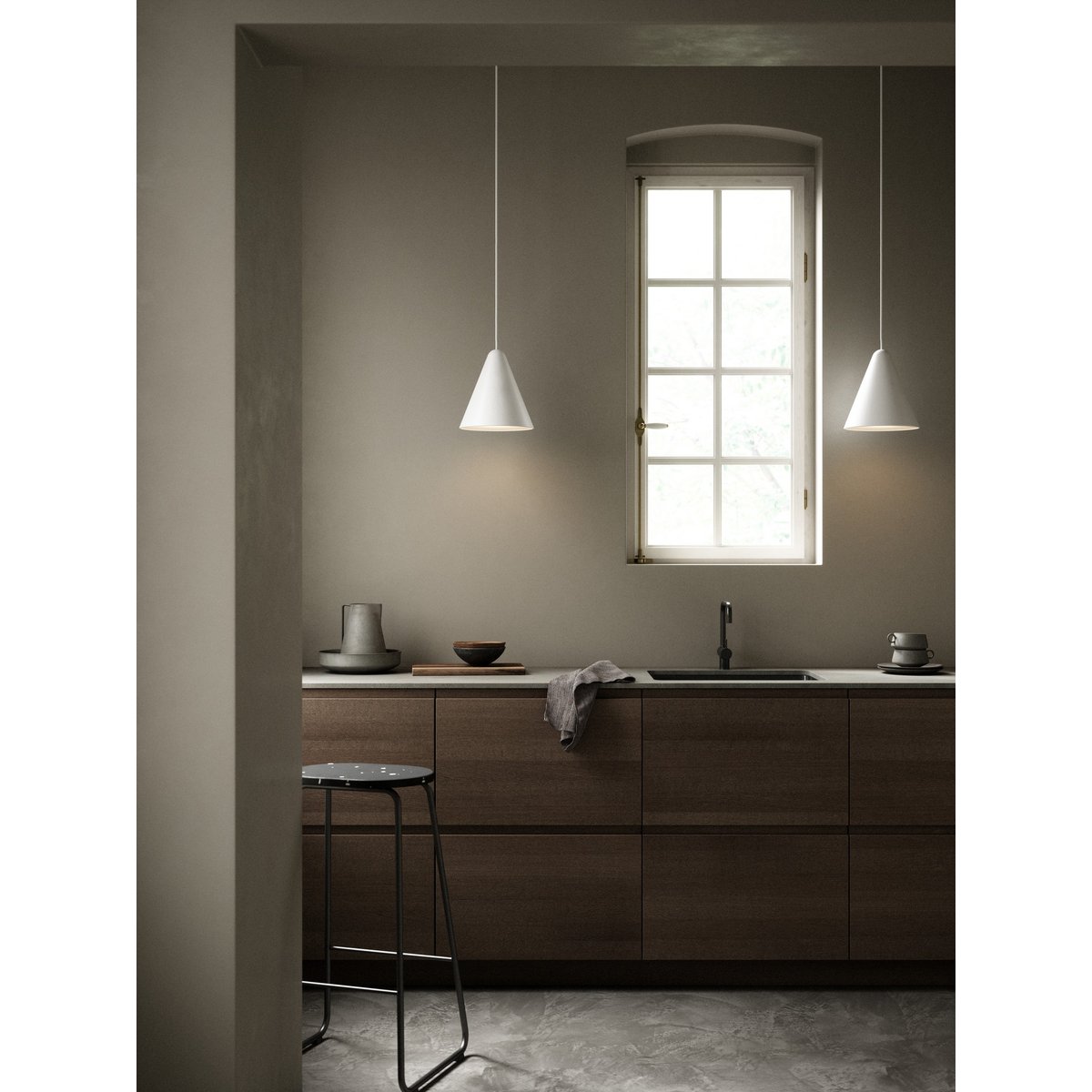 Suspension surface satinée, douce et mate en métal, NONO 23,5 blanc, DESIGN FOR THE PEOPLE