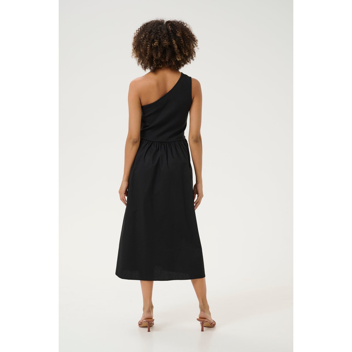 Dress noir, CULTURE