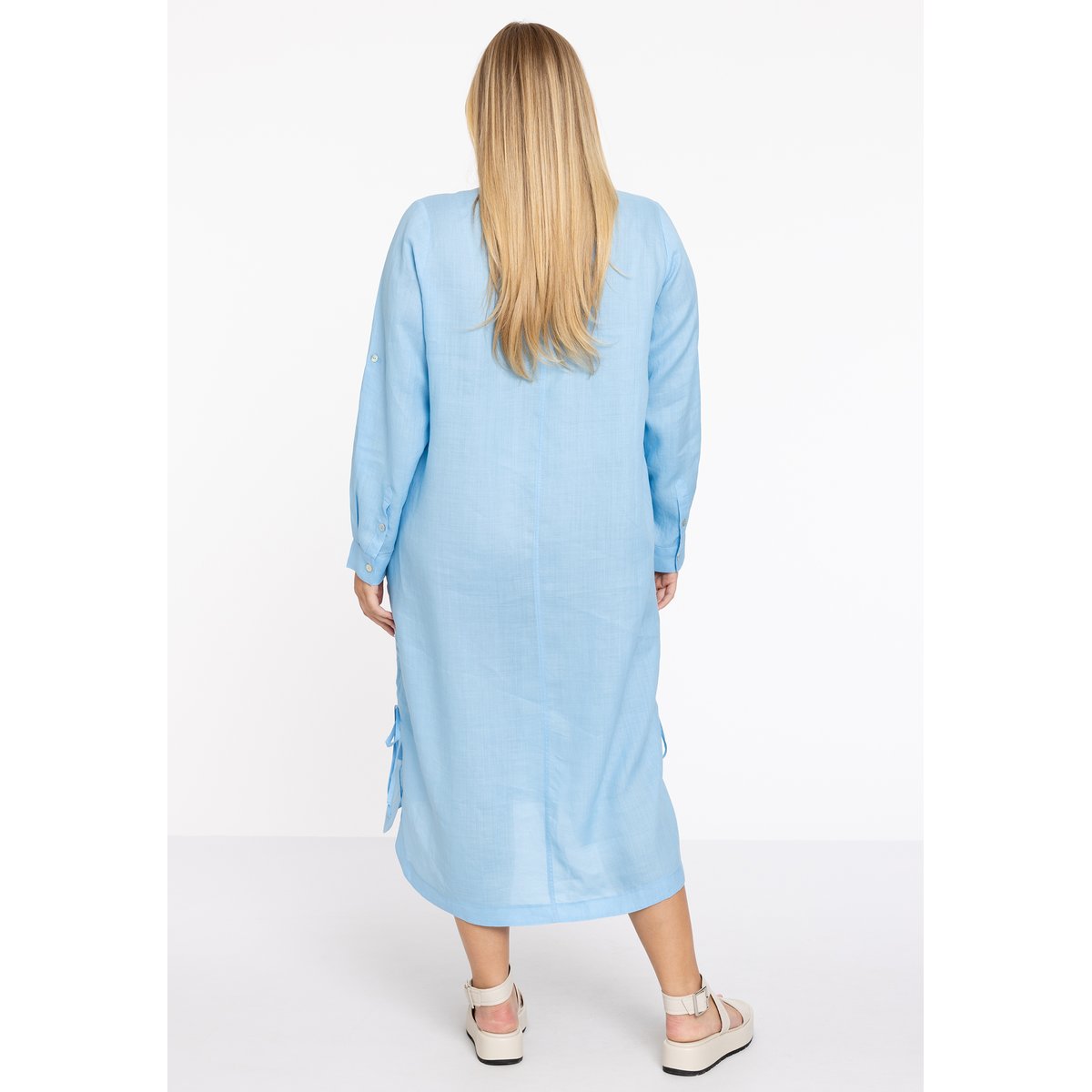 Chemisier Avec des boutons bleu clair, YOEK
