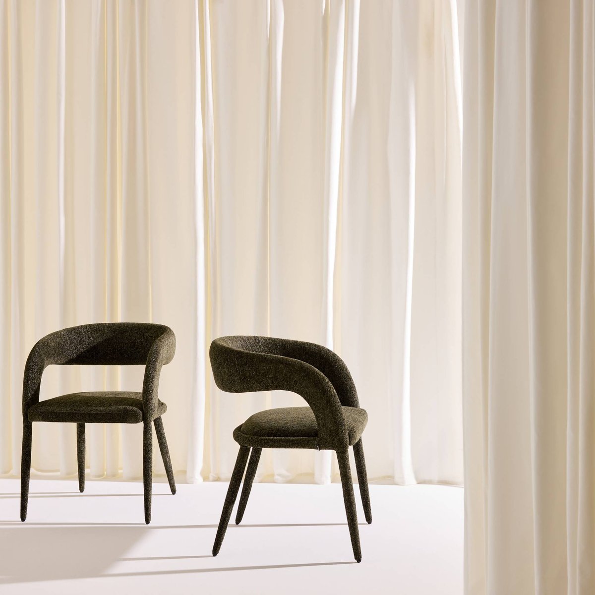 Fauteuil contemporain tissu (lot de 2) ALESSIA bordeaux, SWEEEK