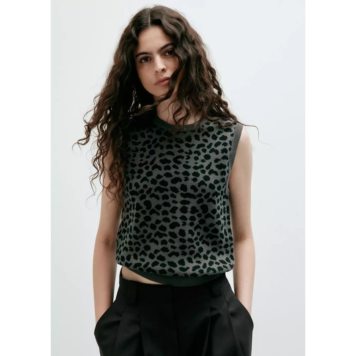 Top imprimé pois gris anthracite, MANGO
