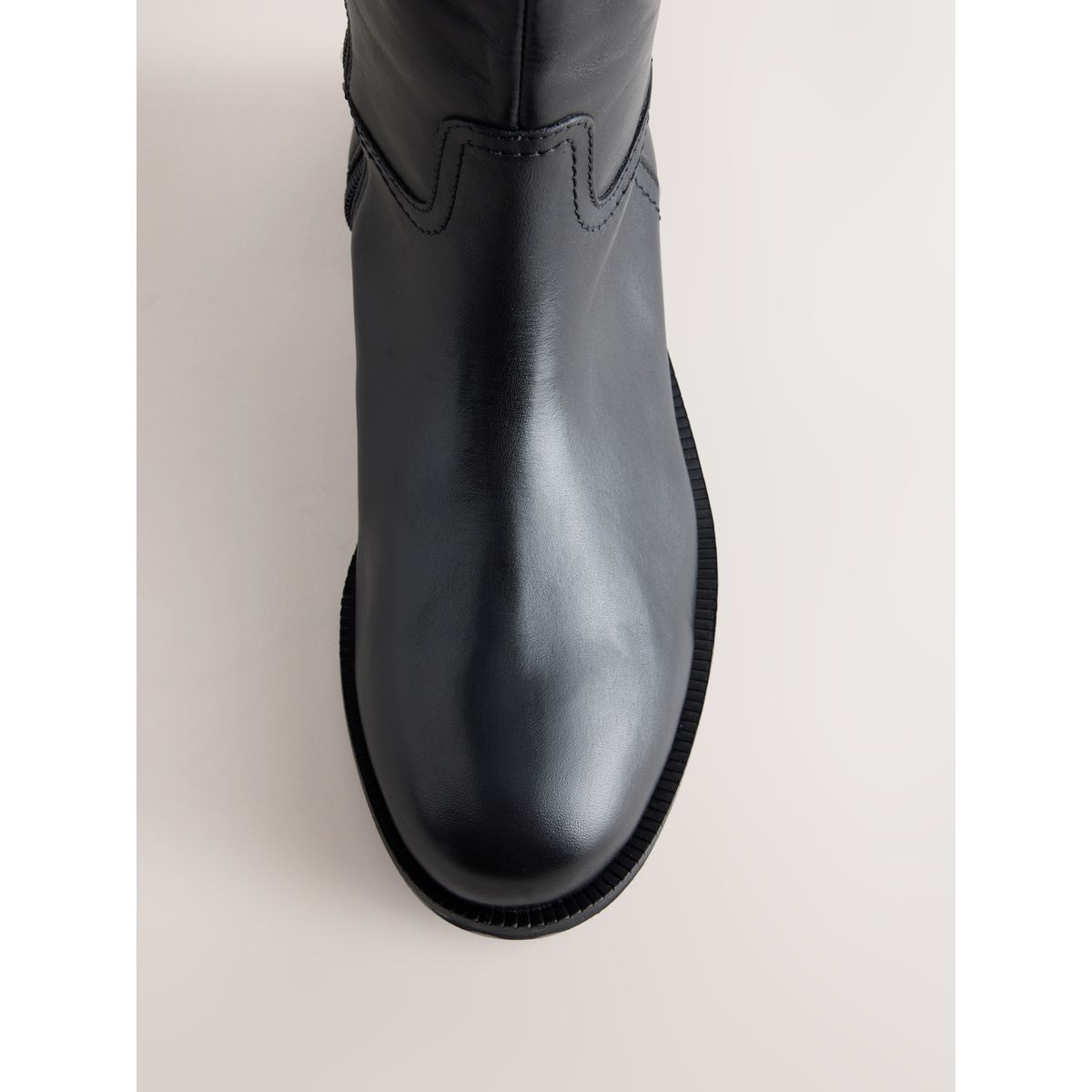 Bottes hauteur genou en cuir à rabat noir, NEXT