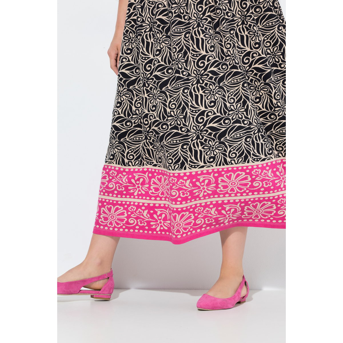Robe en jersey. Col rond et manches 3/4. noir, ULLA POPKEN