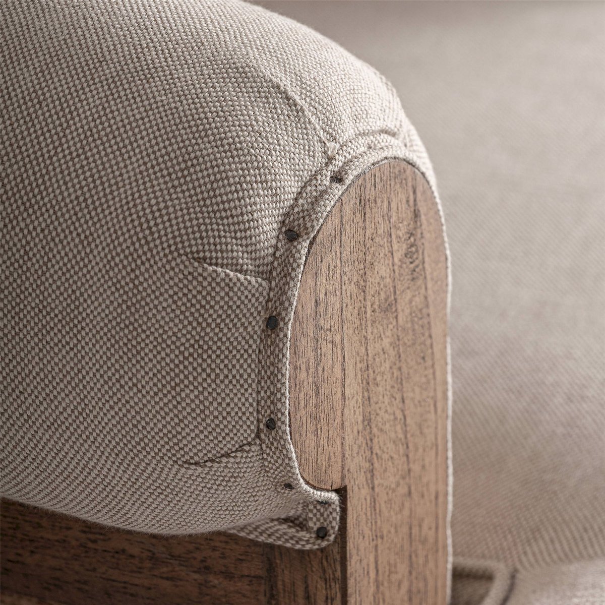 Fauteuil classique haut dossier bois et lin lin crème et bois marron, RECOLLECTION
