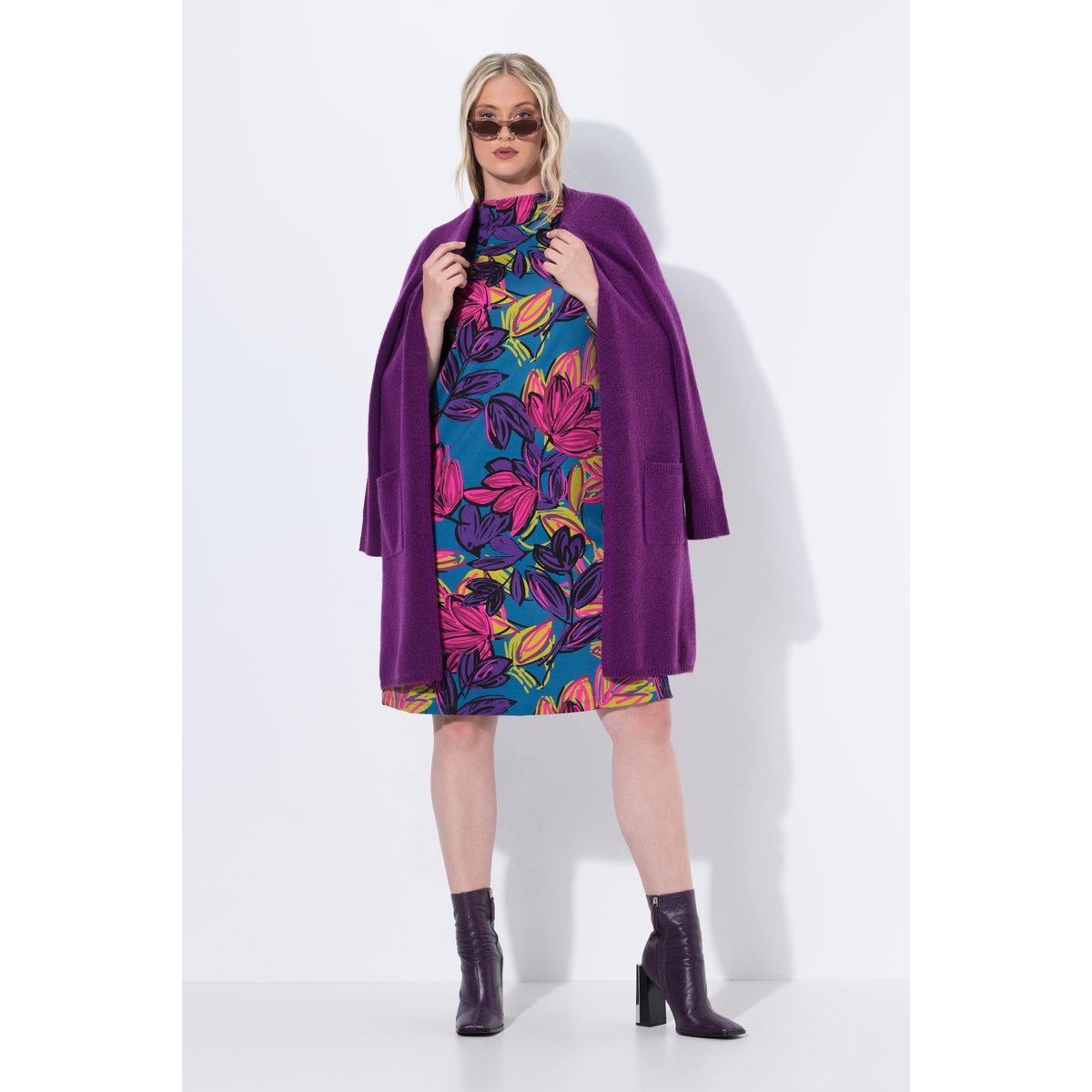 Robe en point de Rome à col montant bleu pétrole, ULLA POPKEN