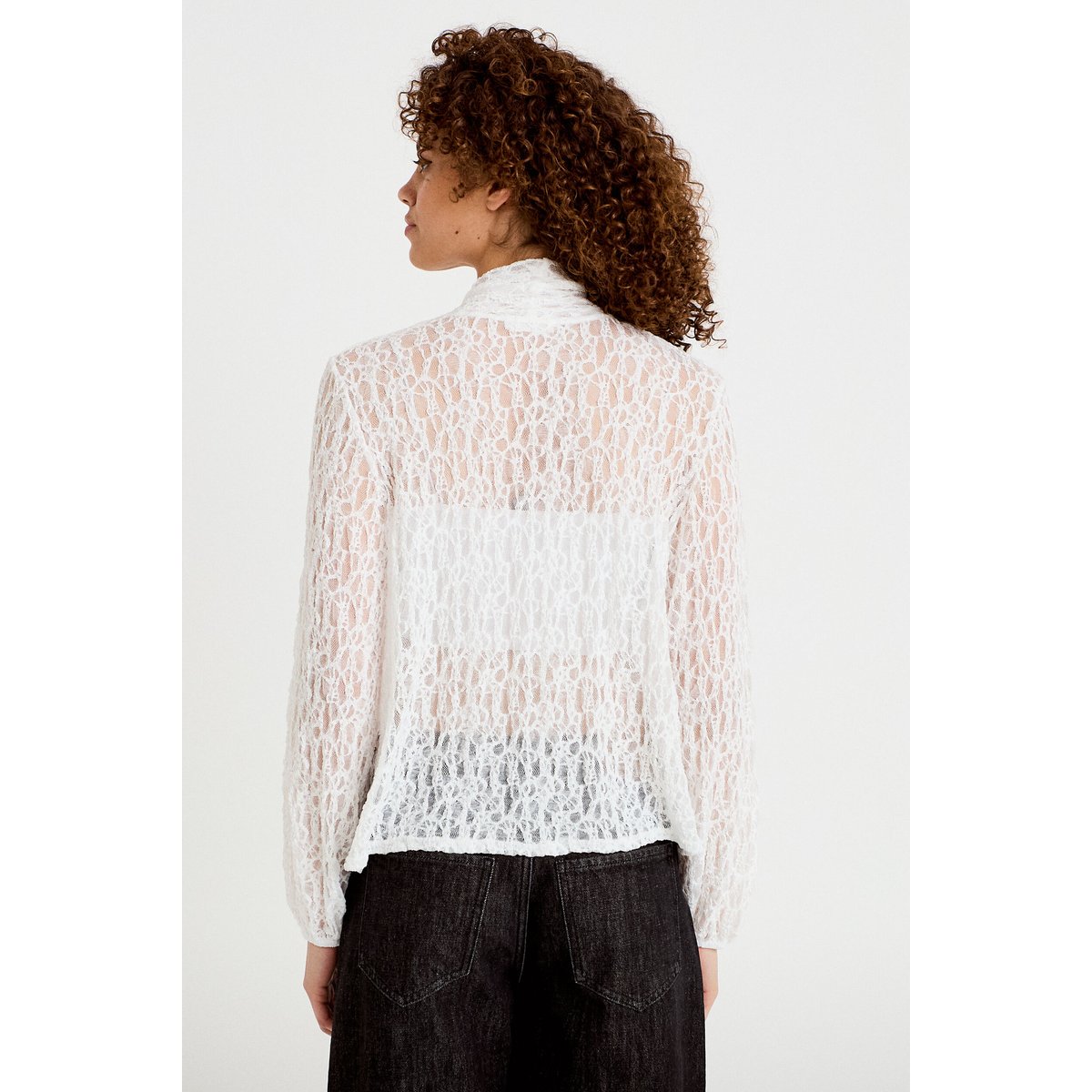 Blouse droite col montant dentelle ecru, CACHE CACHE