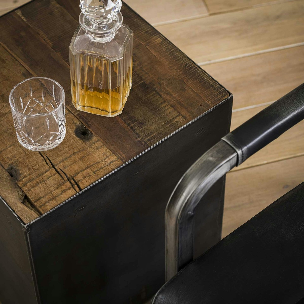 Table d'appoint industrielle SHEFFIELD bois naturel, PIER IMPORT