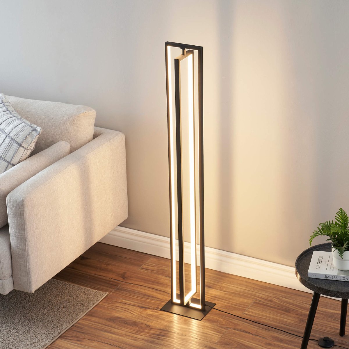 Lampadaire Épuré LED - OTSO noir, KOSILUM