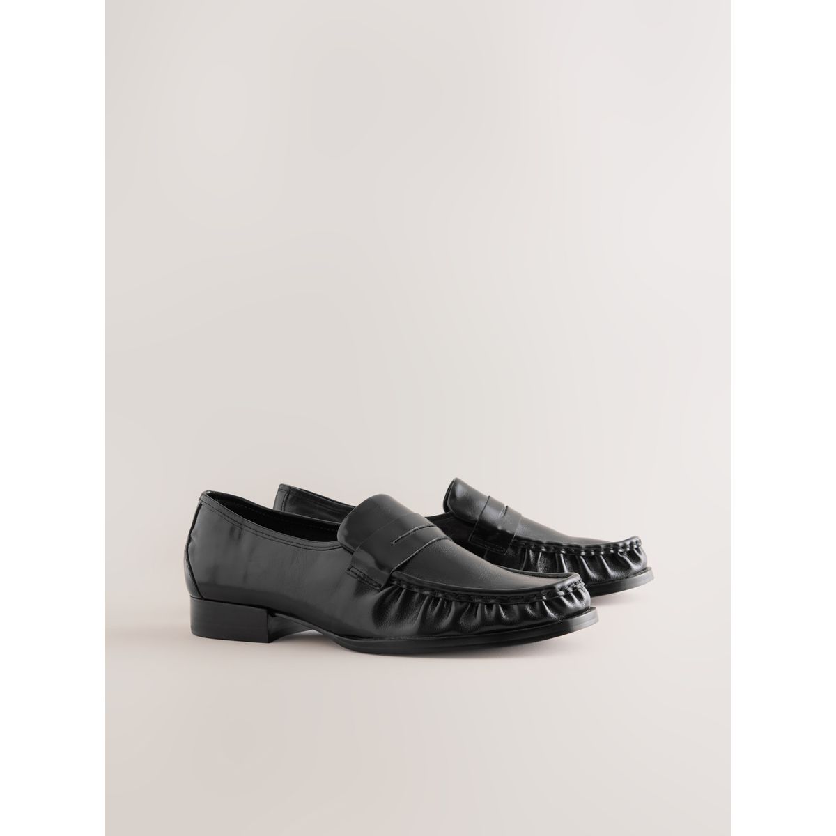 Mocassins ruchés en cuir forever comfort® noir, NEXT