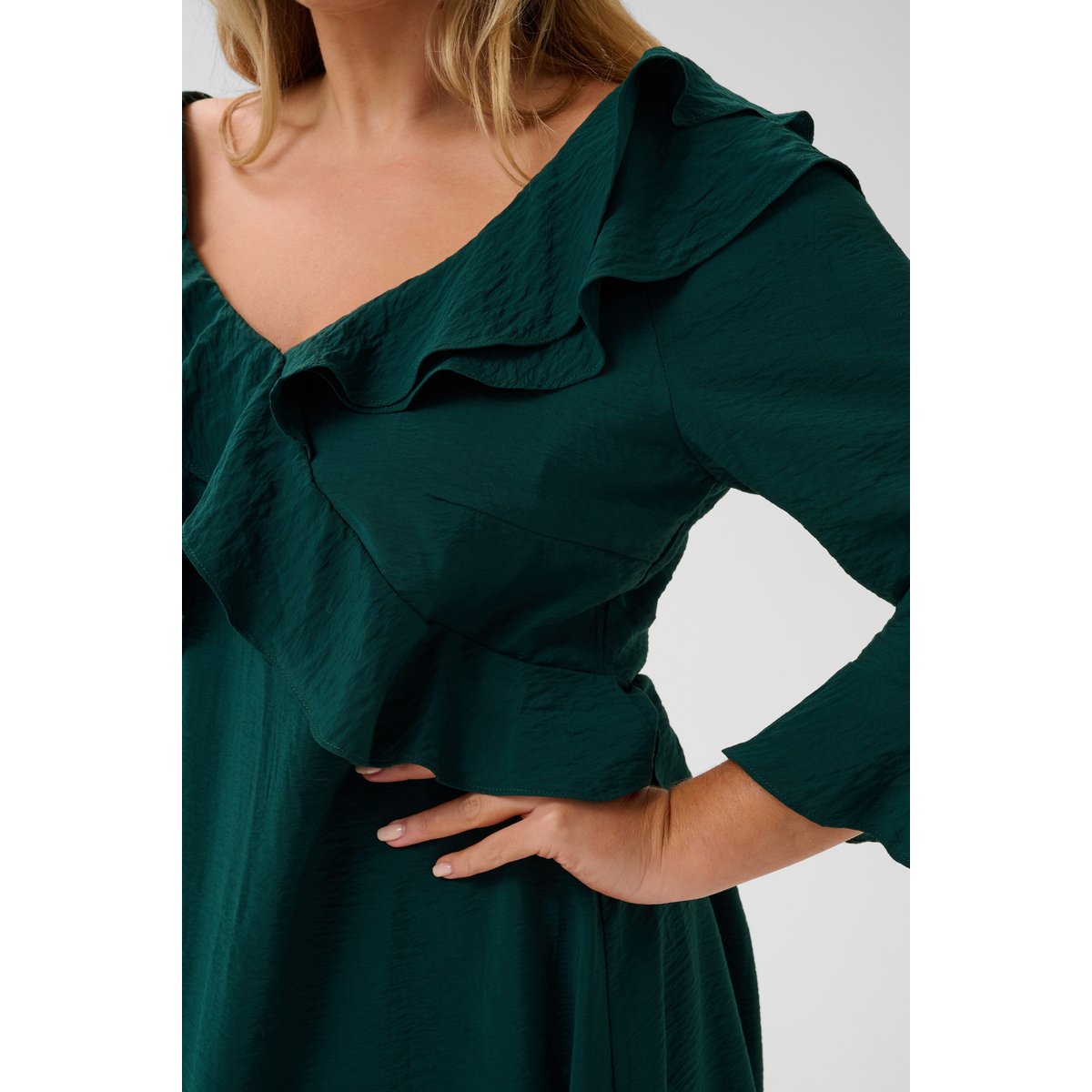 Robe vert ponderosa pine, KAFFE CURVE
