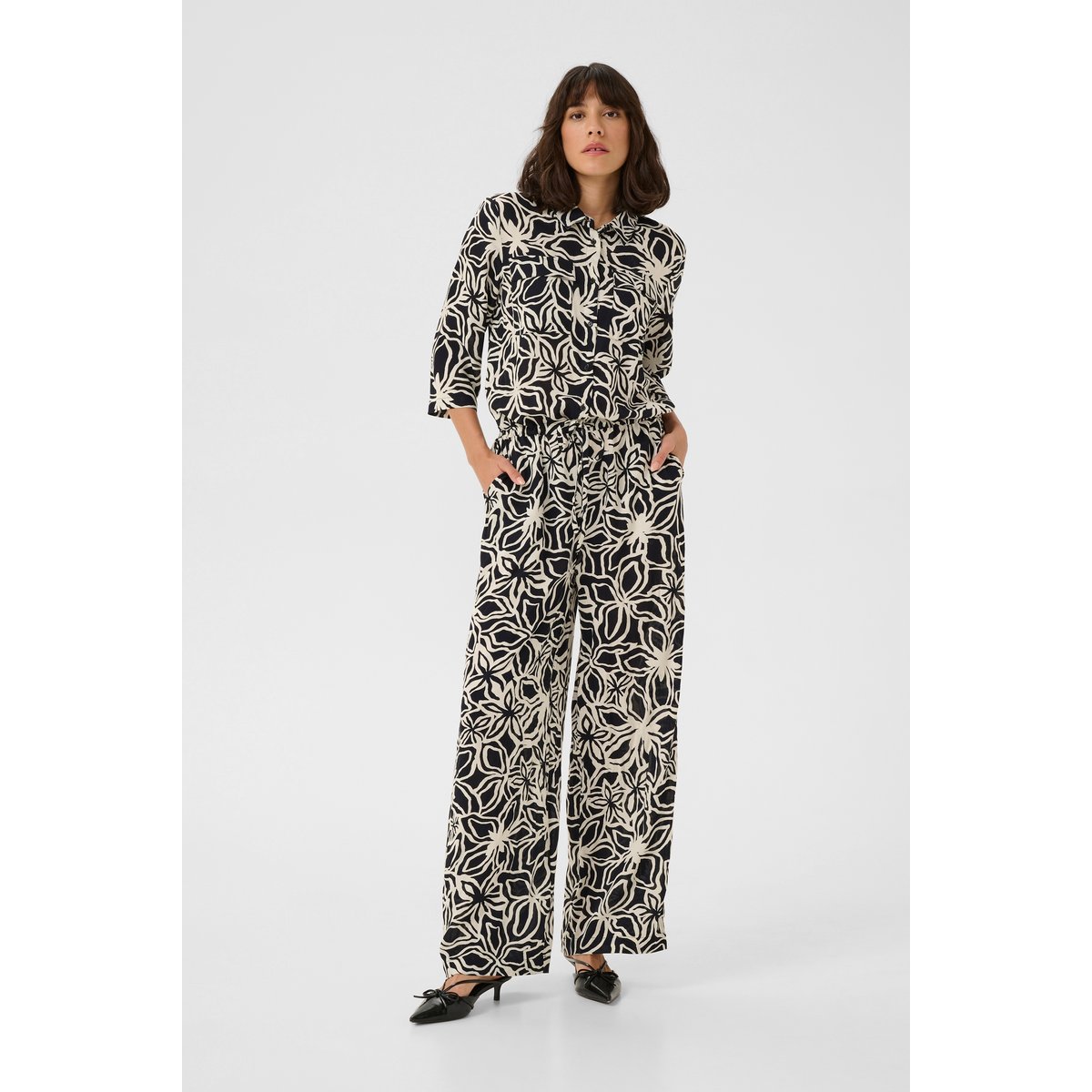 Jumpsuit noir/beige flower, KAFFE