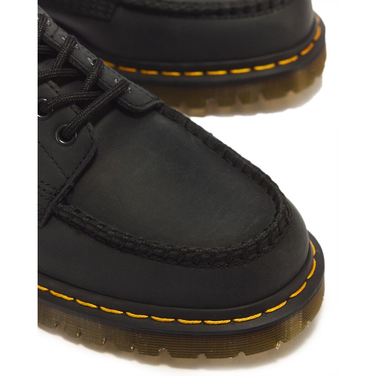 . nero , DR. MARTENS