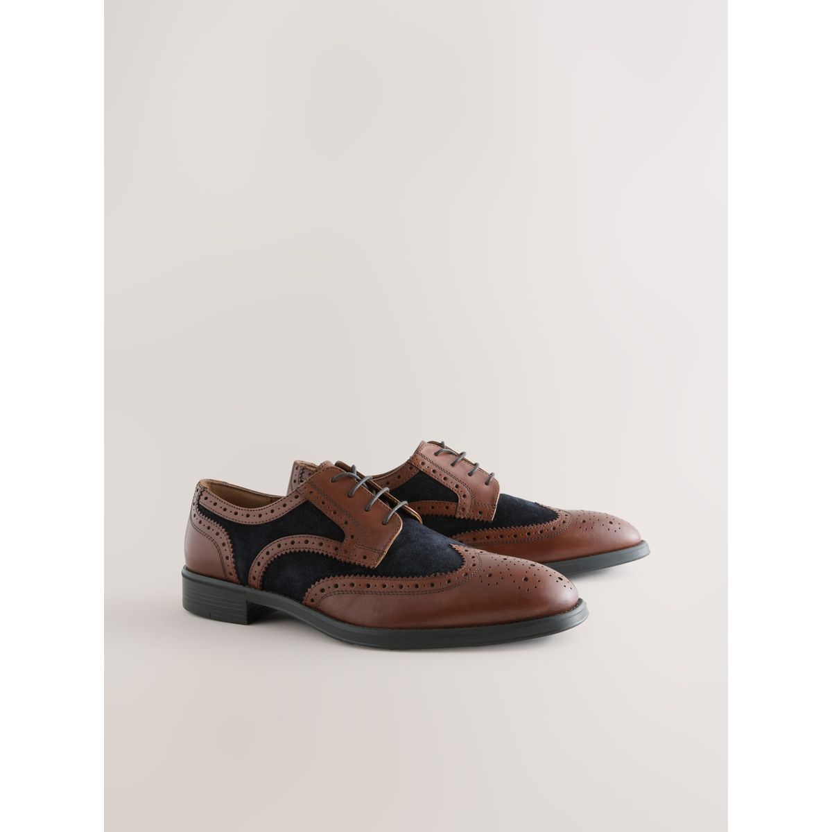 Chaussures brogue en cuir marron fauve, NEXT