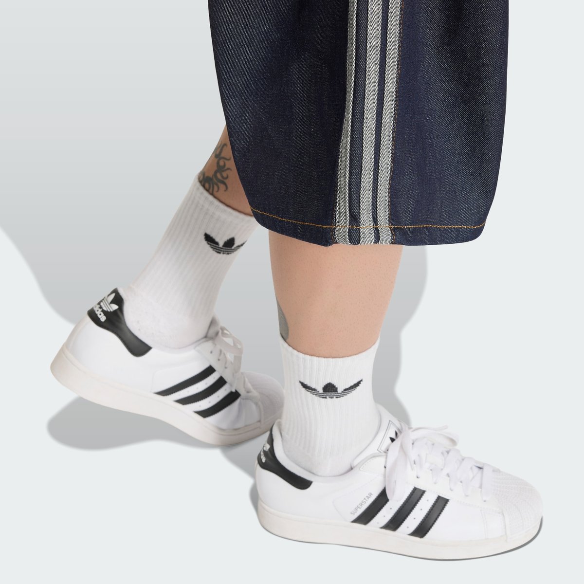 Jort Taille Mi-Haute Coupe Droite Firebird Adicolor Jort Taille Mi-Haute Coupe Droite Firebird Adicolor indigo denim, adidas Originals