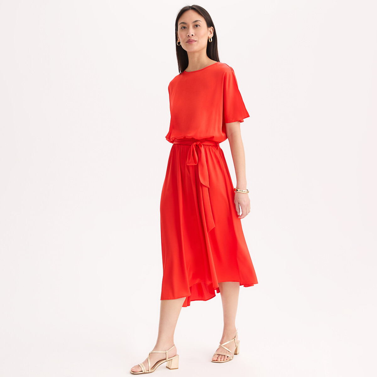 Robe longueur genou manches courtes en satin corail, ANNE WEYBURN