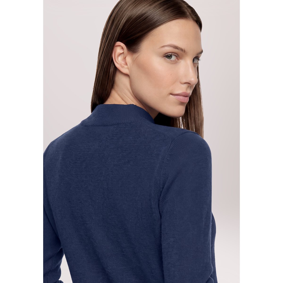 Pull en cachemire à col droit iris blue, BETTY BARCLAY