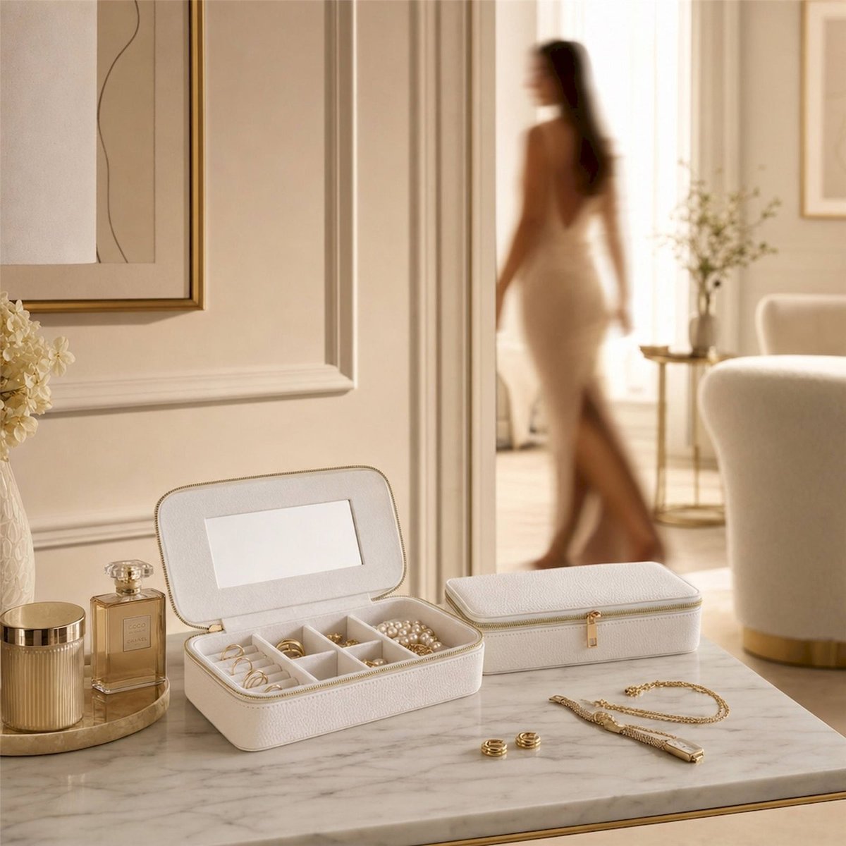 Boîte à bijoux rectangulaire avec miroir blanc avec détails dorés, RECOLLECTION