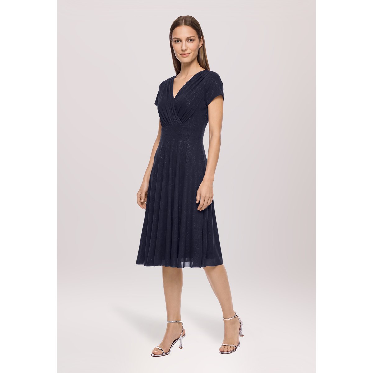 Robe de cocktail au look scintillant night sky, VERA MONT