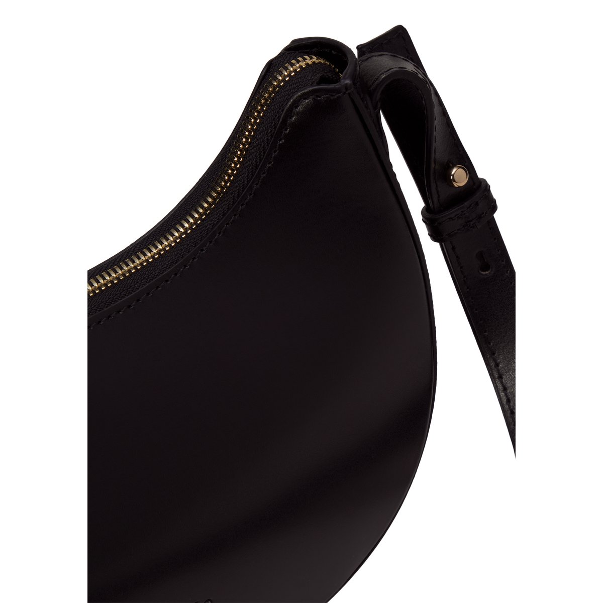 Sac à bandoulière small en cuir noble noir, MARC O'POLO