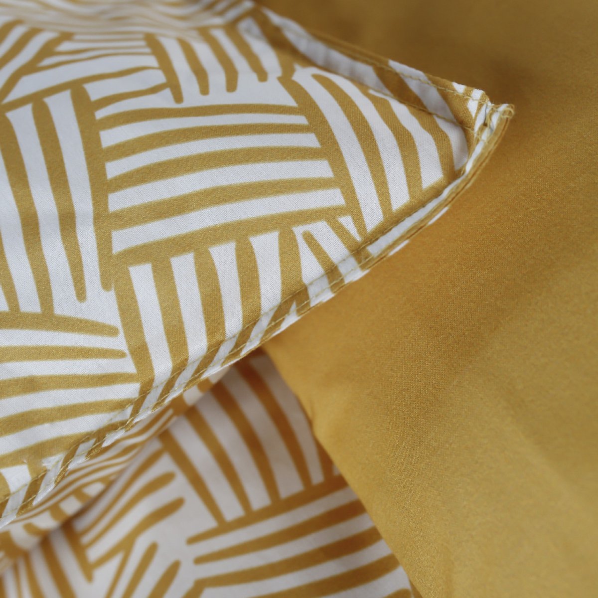 Parure de lit 2 personnes imprimé géométrique coton SUNSHINE MAHE jaune, TODAY