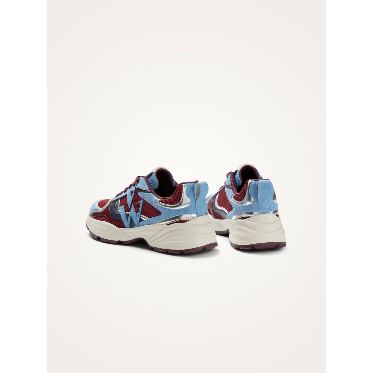 Baskets monogramme à lacets avec semelle running GIGI Initials bleu, VANESSA WU