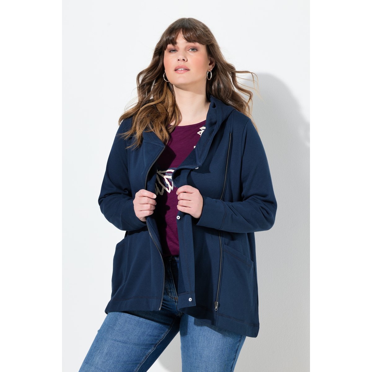 Veste à capuche en molleton de coton bio bleu marine, ULLA POPKEN