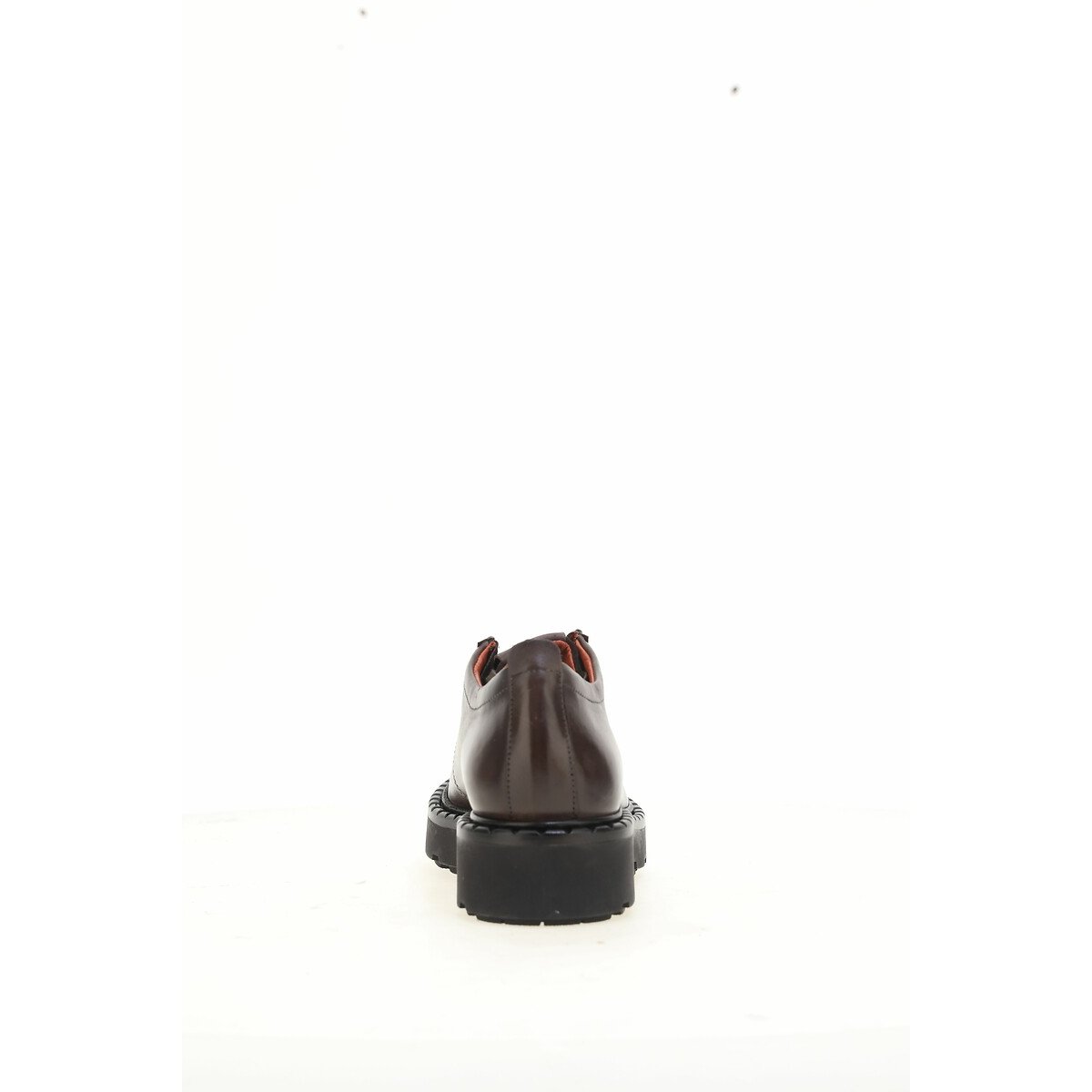Derby in pelle con lacci. marrone scuro, MJUS