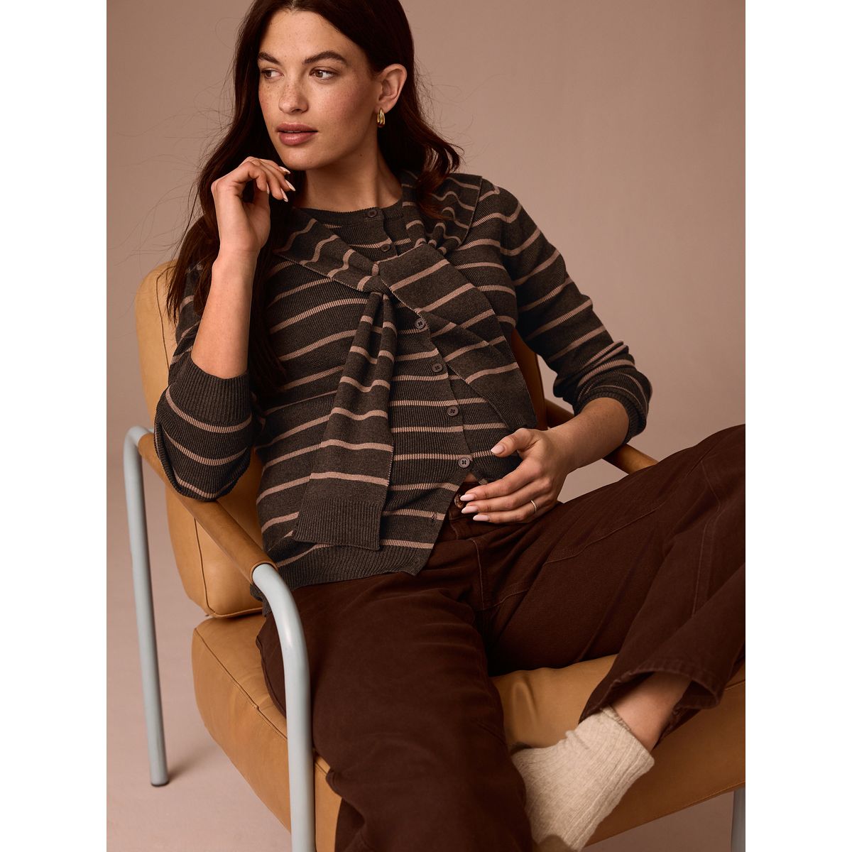 Cardigan rayé en laine mélangée maternité marron, NEXT