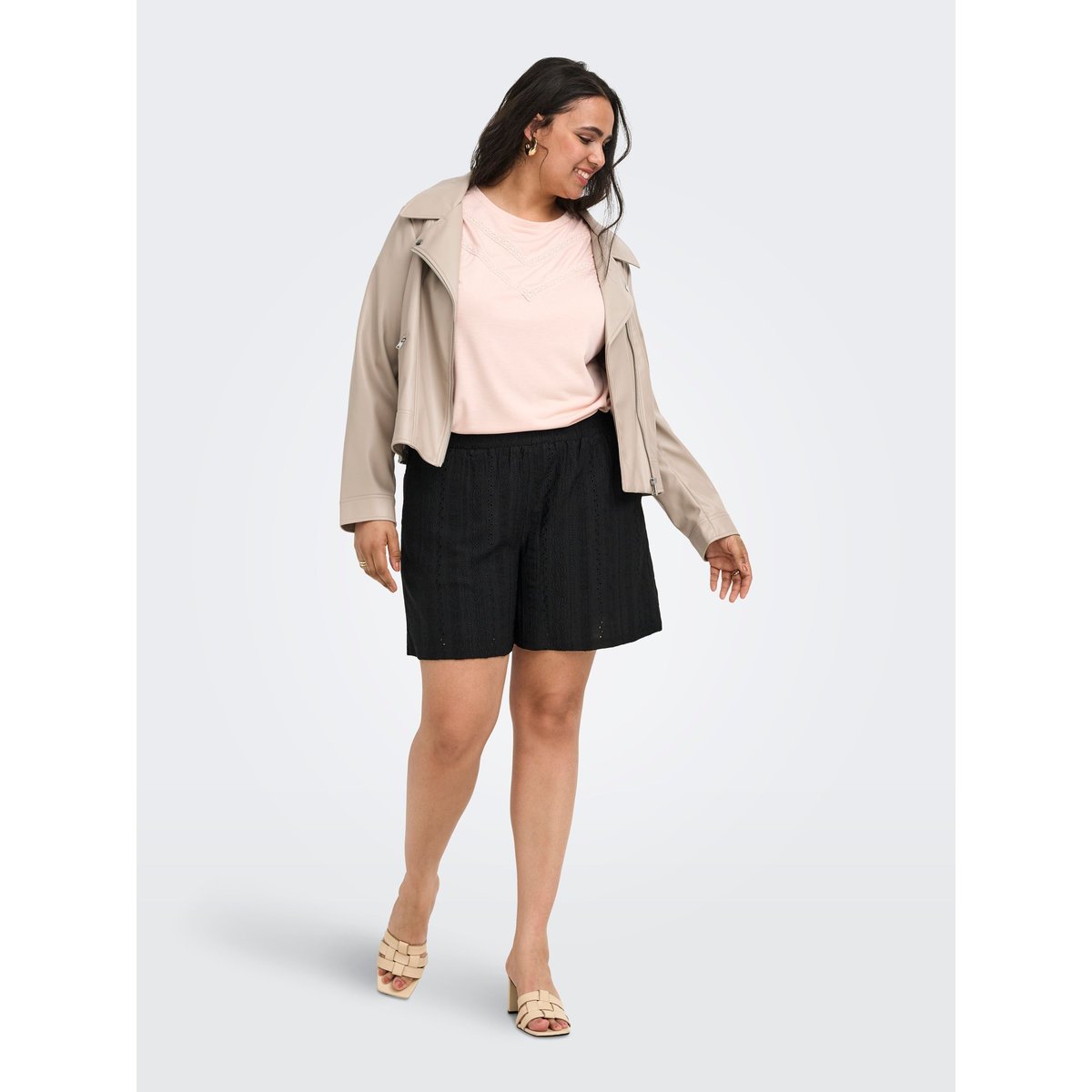 Short noire - black, ONLY CARMAKOMA