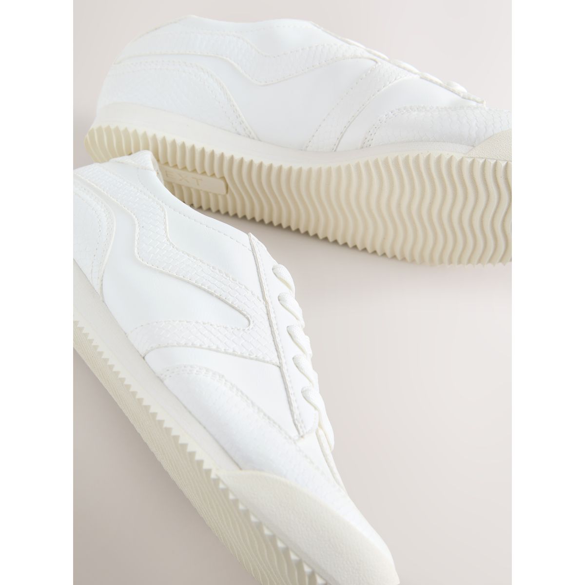 Baskets à lacets et rayures forever comfort® blanc, NEXT