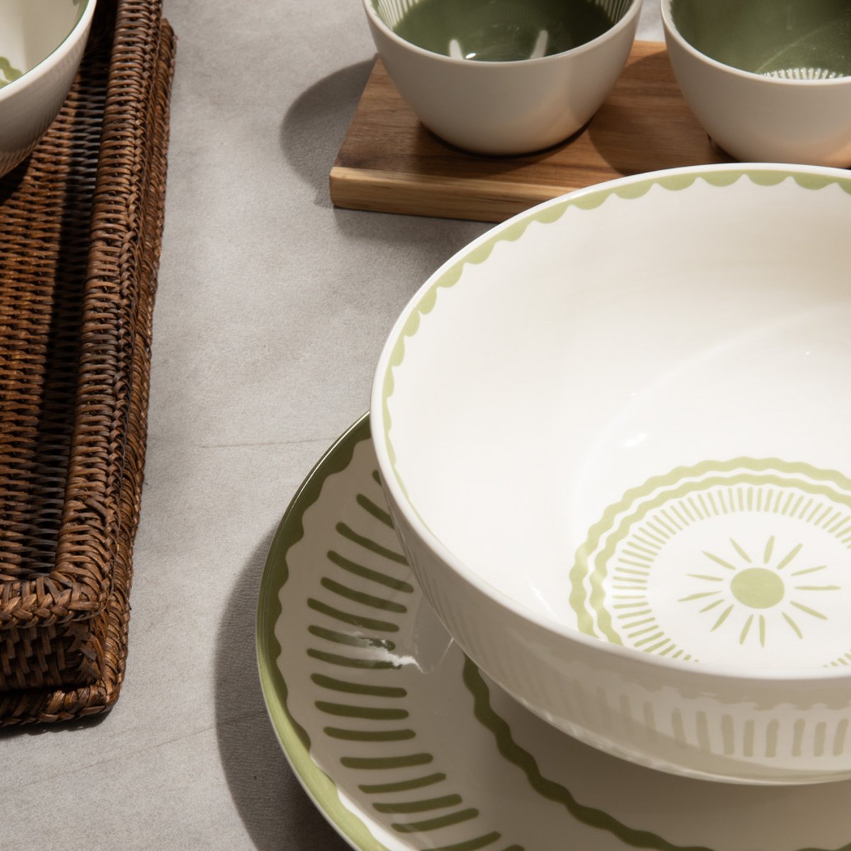Saladier Tamara 24 cm vert, TABLE PASSION